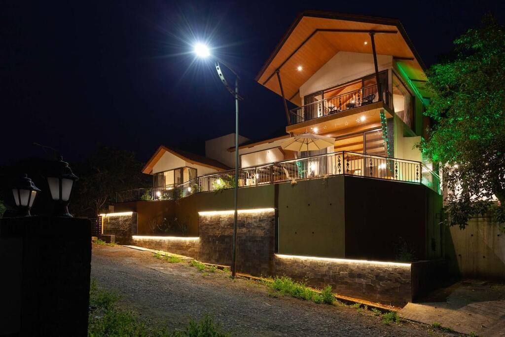 Soul Tree Villa 50 Super Luxury Villa With Heated Plunge Pool And Jacuzzi Lavasa Exterior photo